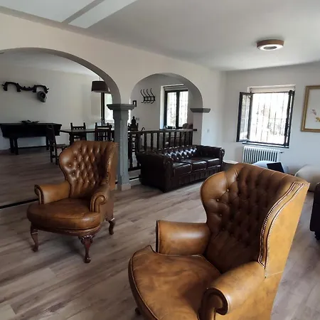 La De La Xana Kır Evi Llanuces