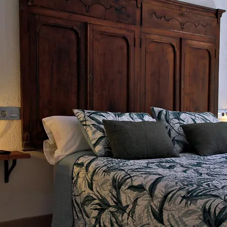 La De La Xana Country house *